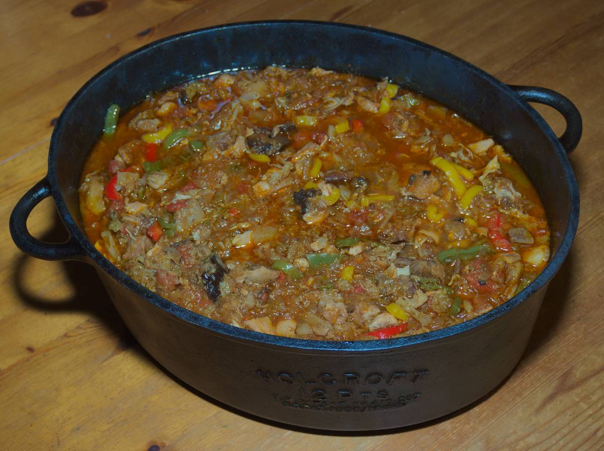 Bigos in a large cast iron pan